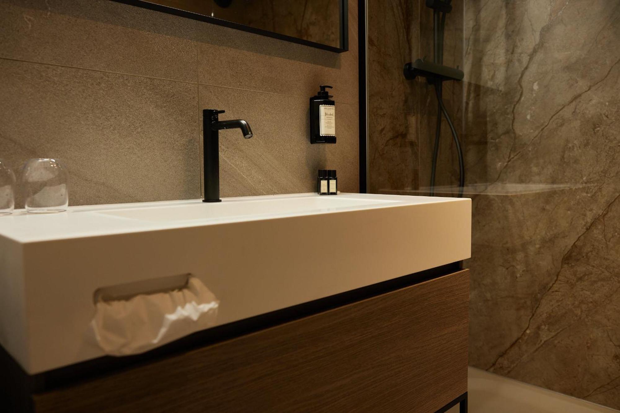 Thermen 纽维斯 外观 照片